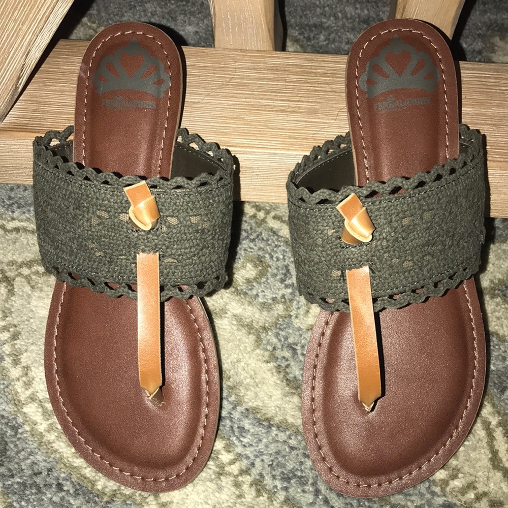 Fergalicious Stella Crochet Thong Sandal